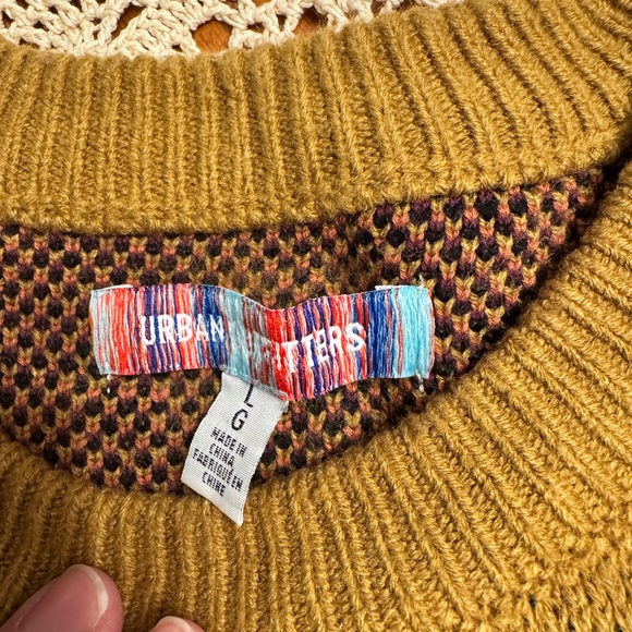 Multicolor Patterned Sweater - Picture 2 of 3